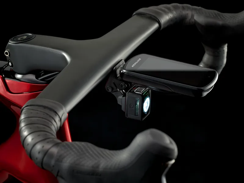 Trek Emonda SLR 7 Disc Carbon Road Race Bike 2021 in Rage Red-11