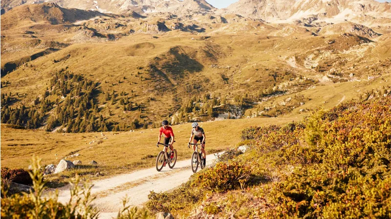 BMC URS 2 Mens Gravel Road Bike in Red Amber-6