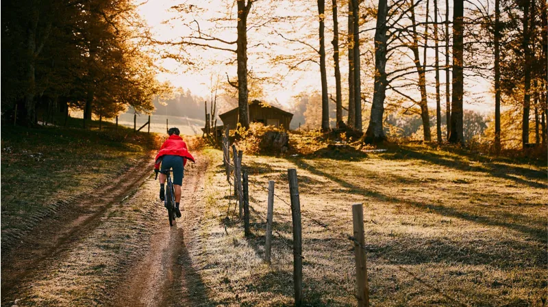 BMC URS 4 Mens Gravel Road Bike in Cherry Red-7