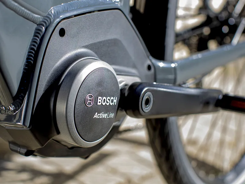 Trek Verve+ 1 Lowstep 400Wh Electric Hybrid Bike 2021 in Charcoal-2