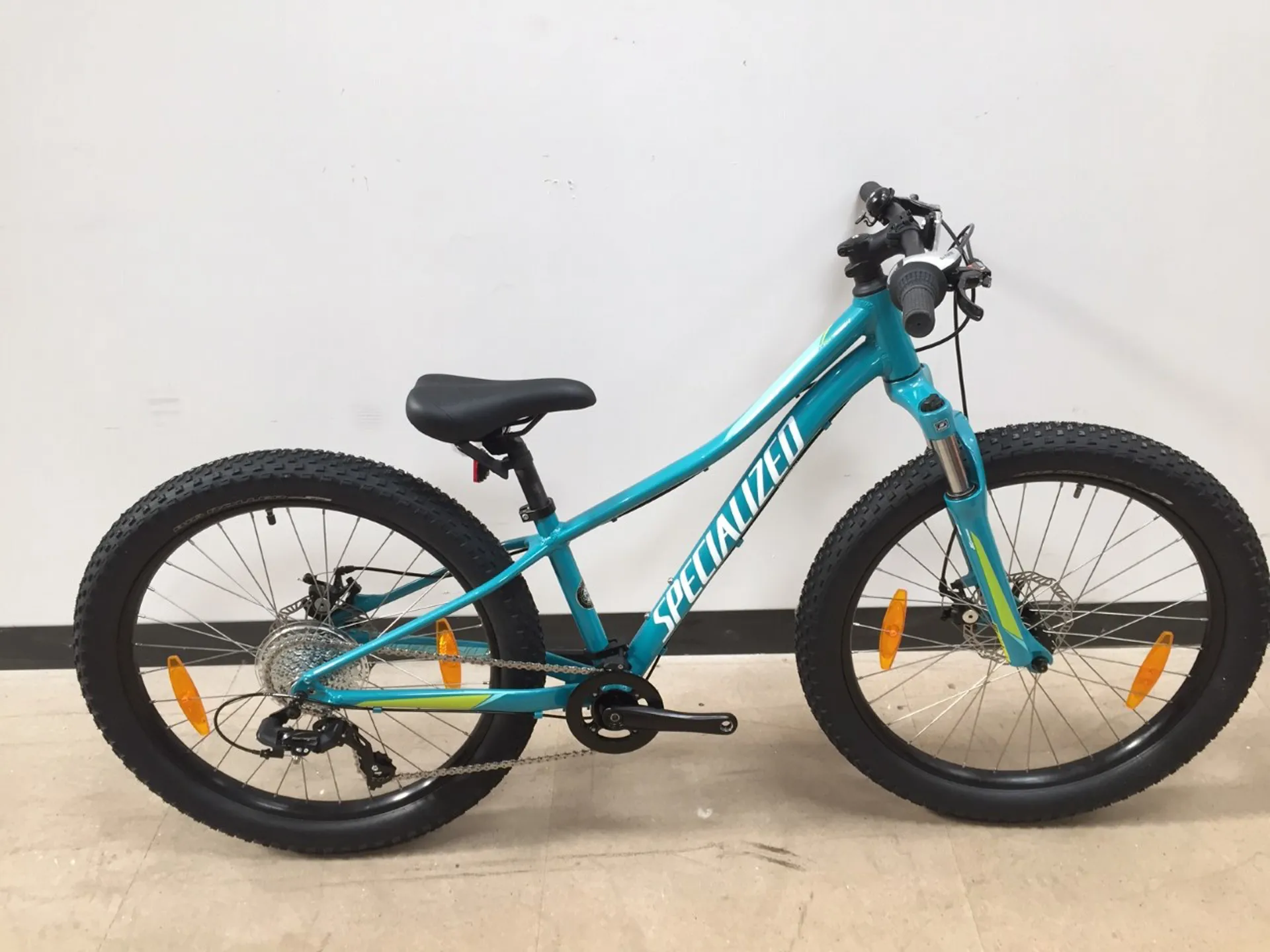EX-Display Specialized Riprock 24 inch Kids Bike 2022 in Blue