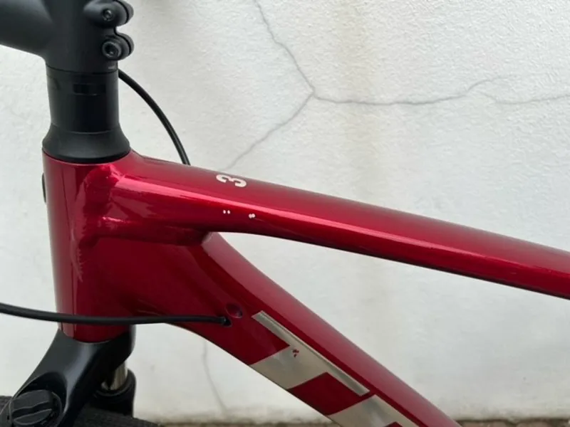 EX DISPLAY Trek Dual Sport 3 Hybrid Bike Medium 2023 in Rage Red -3