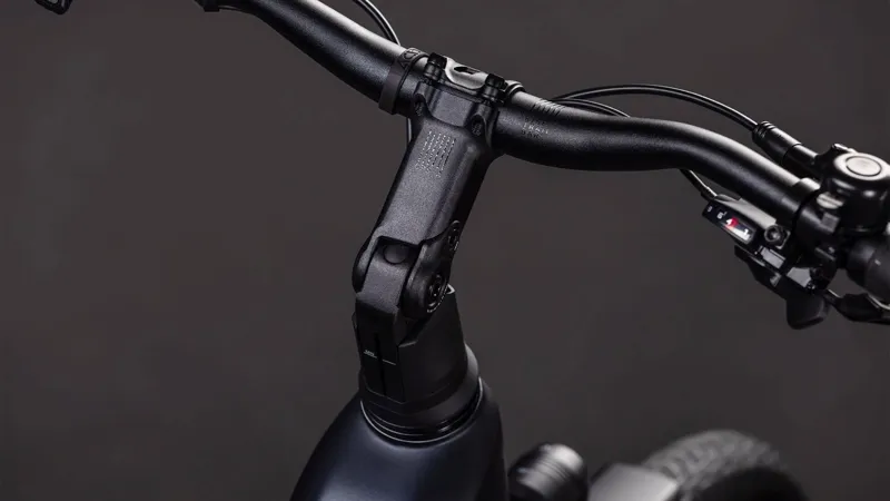 Cube Touring Hybrid ONE 600 EE Electric Hybrid Bike 2026 in Coal/Chrome-2