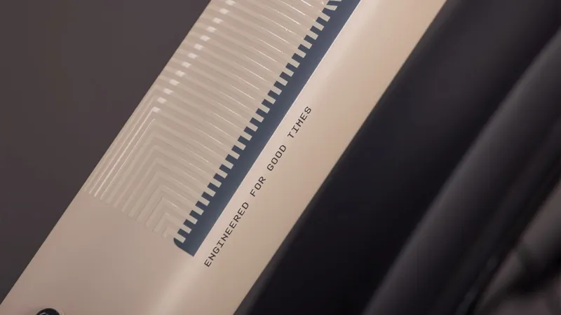 Cube Kathmandu One Hybrid Bike 2026 in Oatgrey/Grey-3