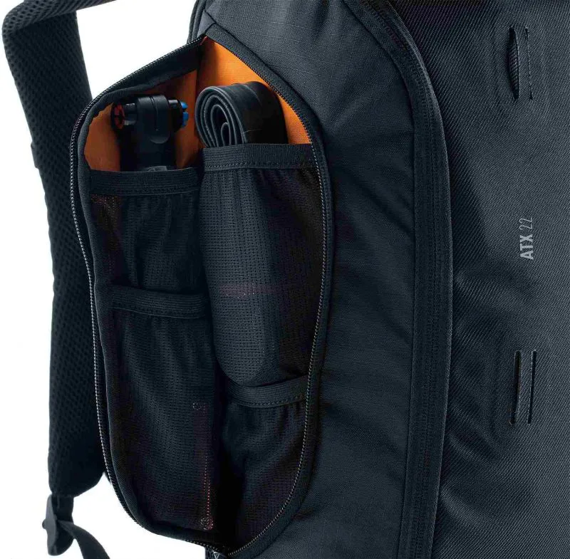 Cube Backpack Atx 22 in Black-3