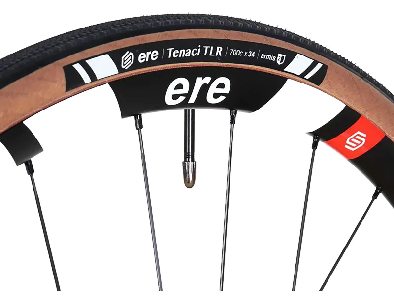 Balfes Bikes Ere ERE Tenaci TLR Gravel Tyre 120Tpi in Skinwall | Free postage over £30, £10 off first order, price match & 0% finance.