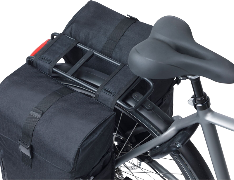 Basil Move Double Bicycle Bag 30L in Black-4