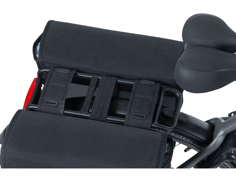 Basil GO Double Bag 32L in Solid Black-4