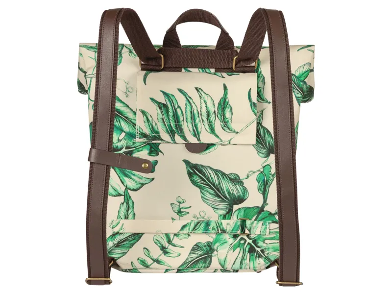 Basil Ever-Green Bicycle Daypack 14-19L in Sandshell Beige-1