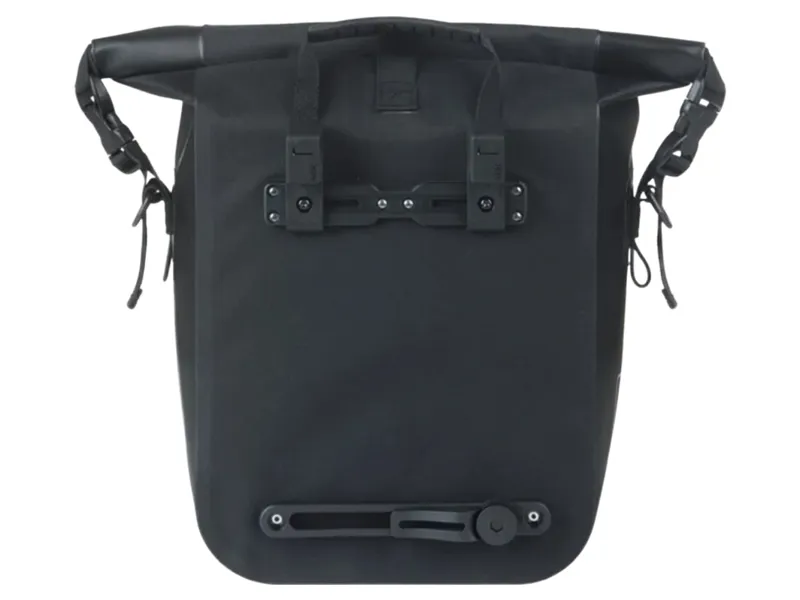 Basil Navigator Waterproof M MIK Hooks Single Bicycle Bag 12-15L in Black-2