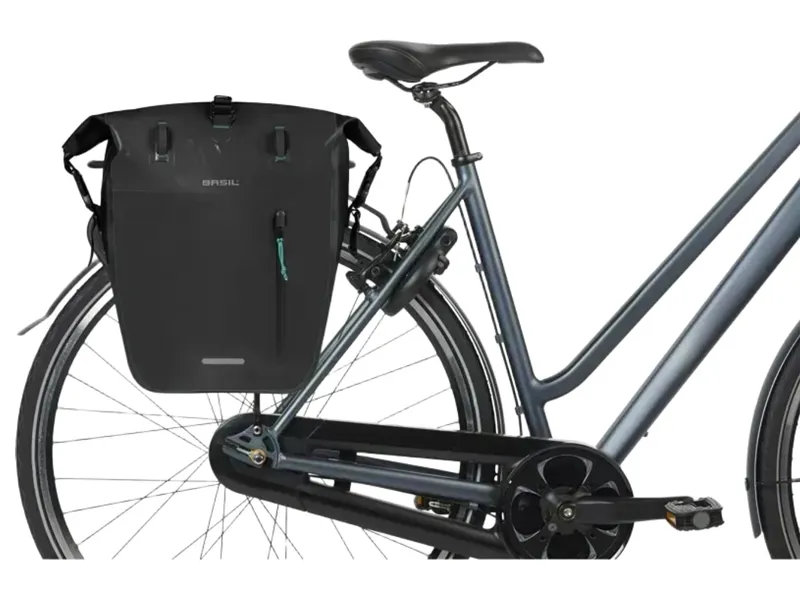 Basil Rivo L Single Bike Bag Tarpaulin MIK Hooks 25-31L in Black-4