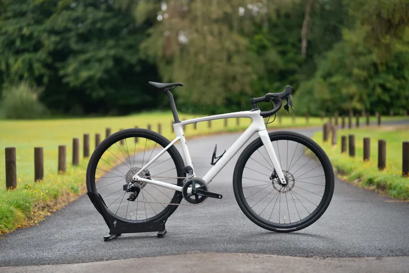 Specialized Roubaix SL8 Expert Road Bike 2024 in Dove Grey/Lapis-6