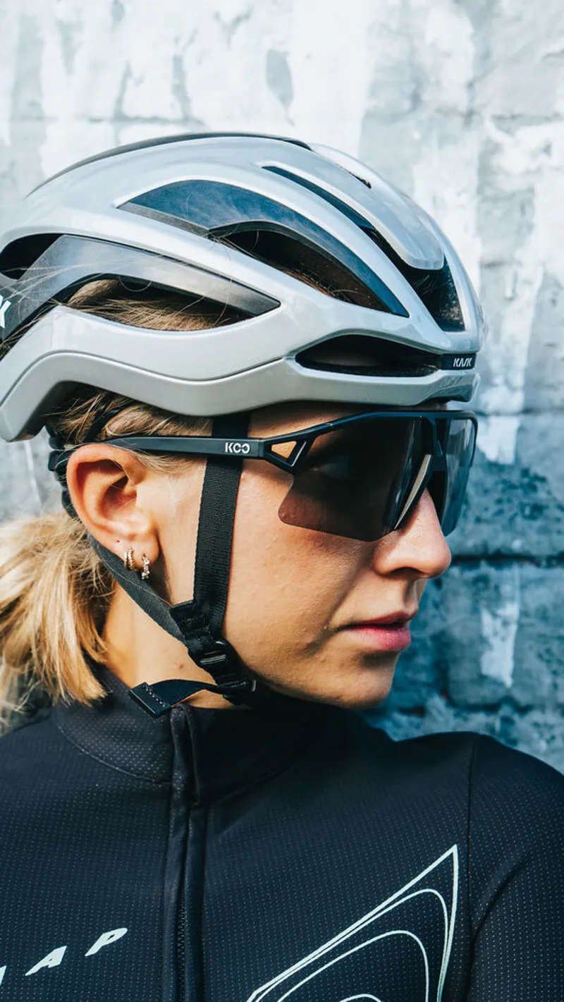 Koo Hype Sunglasses in Black Matt/Smoke-3