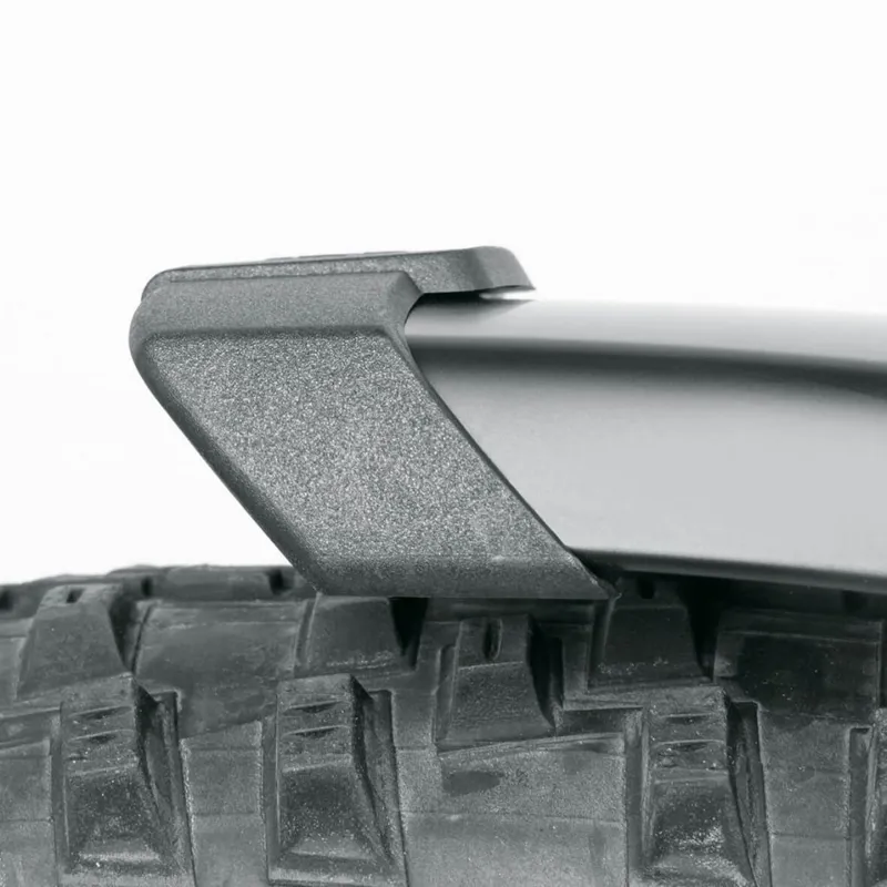 SKS Bluemels Style 56mm 28 700c Mudguard Set in Black -5