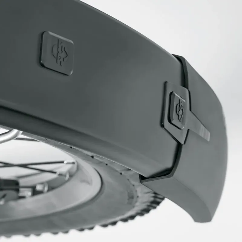 SKS Bluemels Style 46mm 28 700c Mudguard Set in Black -6