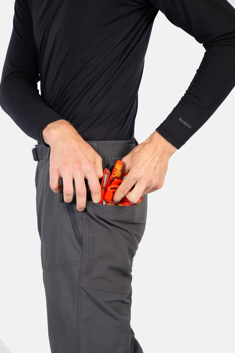 Endura Hummvee Trousers in Black-2