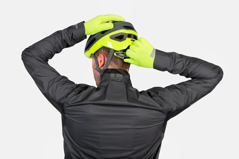 Endura Pro SL Waterproof Shell Jacket in Black-4