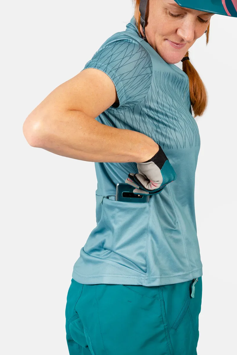 Endura Women's Hummvee Ray Short Sleeve MTB Jersey in Moss-3