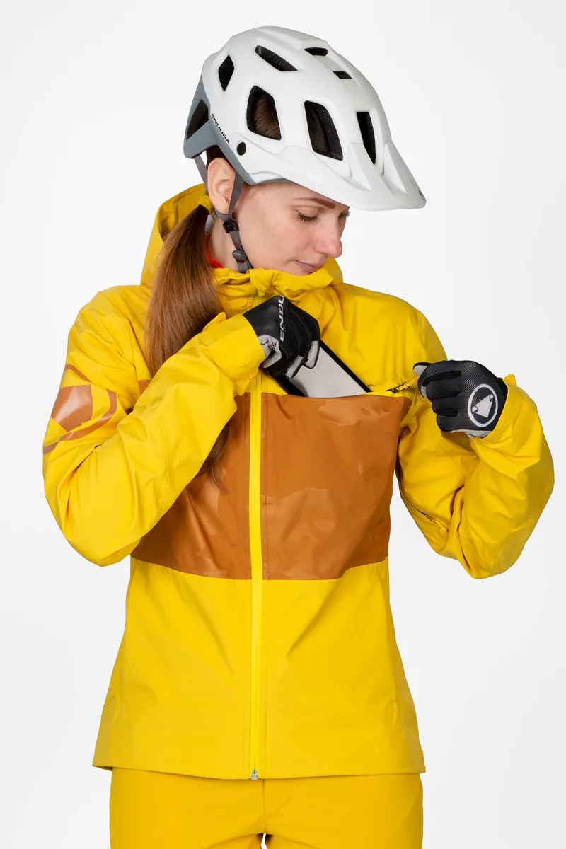 Endura Women's SingleTrack Jacket II in Black-4