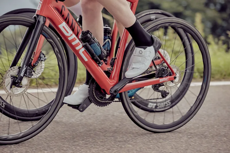 Shimano RC5 Road Cycling Shoe in White-3