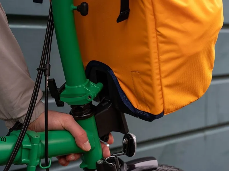 Brompton Basket Bag S in Sunset Yelw-2
