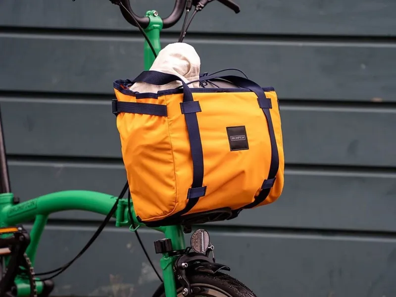 Brompton Basket Bag S in Sunset Yelw