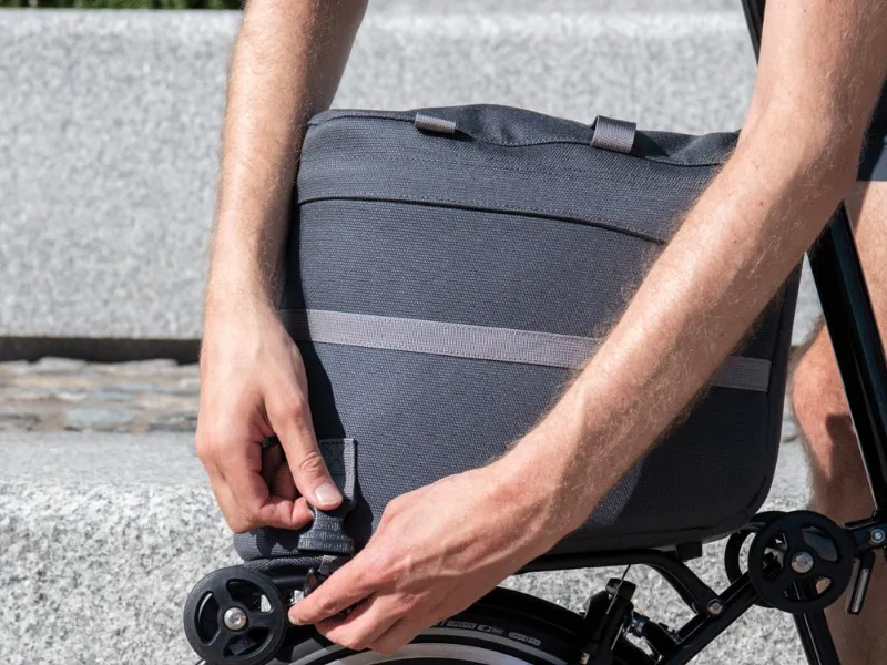 Brompton Borough Roller Rack Bag in Dark Grey-3