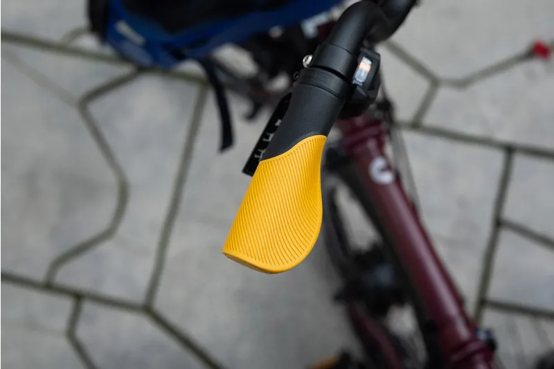 Brompton Ergonomic Grips in Gold-2