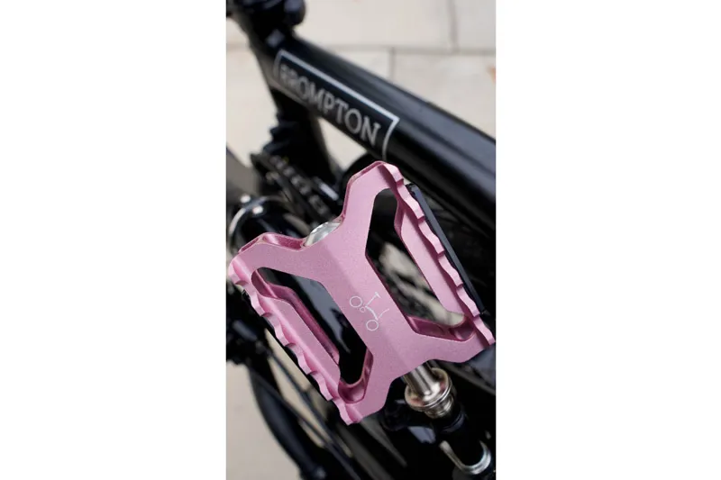 Brompton Superlight Quick Release Pedals in Pink-3