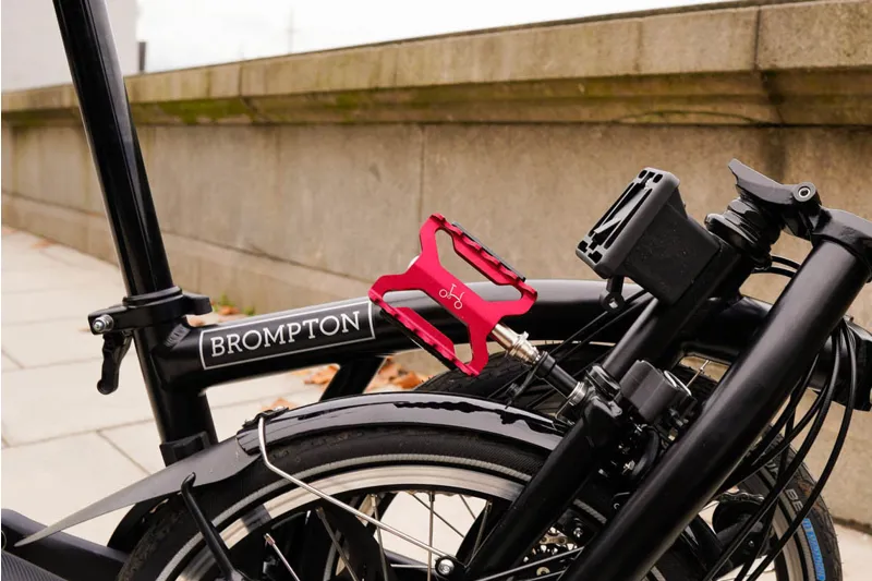 Brompton Superlight Quick Release Pedals in Red-2