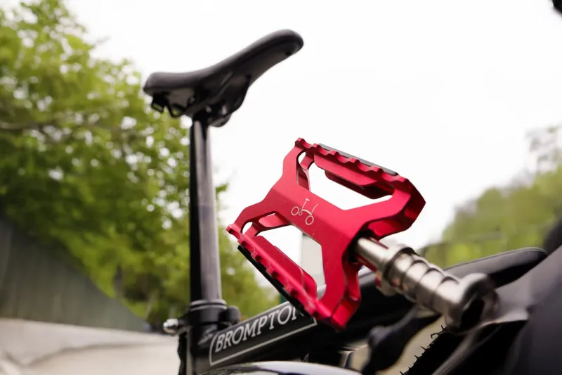 Brompton Superlight Quick Release Pedals in Red-3
