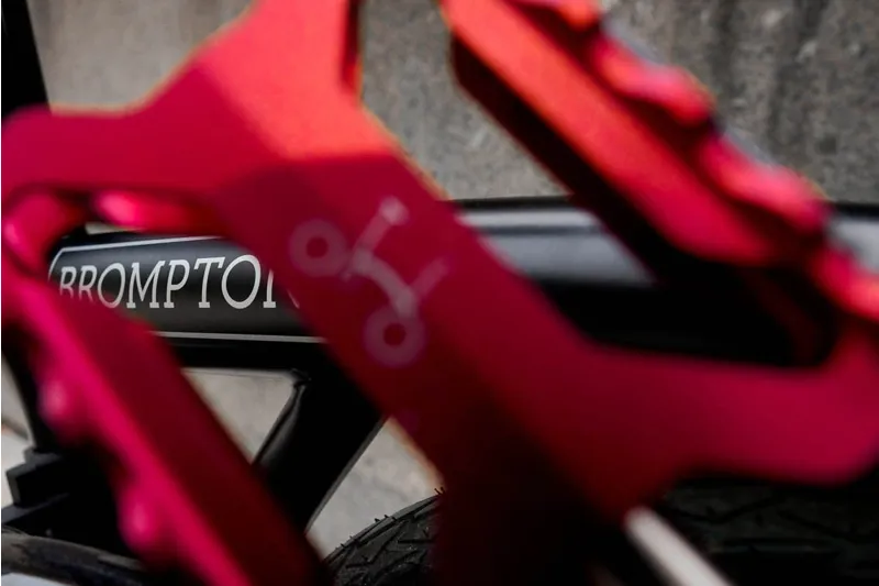 Brompton Superlight Quick Release Pedals in Red-4
