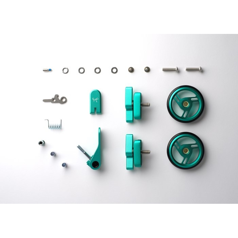 Balfes Bikes Brompton T Line Non-Electric Touchpoint in Green | Free postage over £30, £10 off first order, price match & 0% finance.