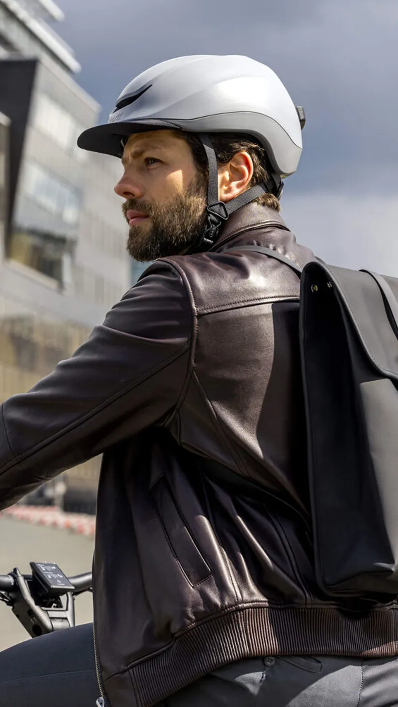 Kask Moebius WG11 Helmet in Ash-3