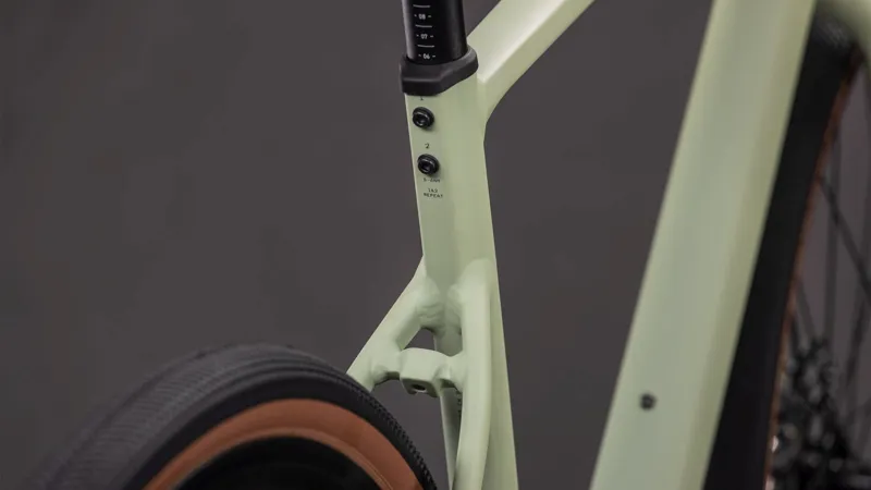 Cube Nuroad Pro Gravel Bike 2026 in Pea/Grey-2