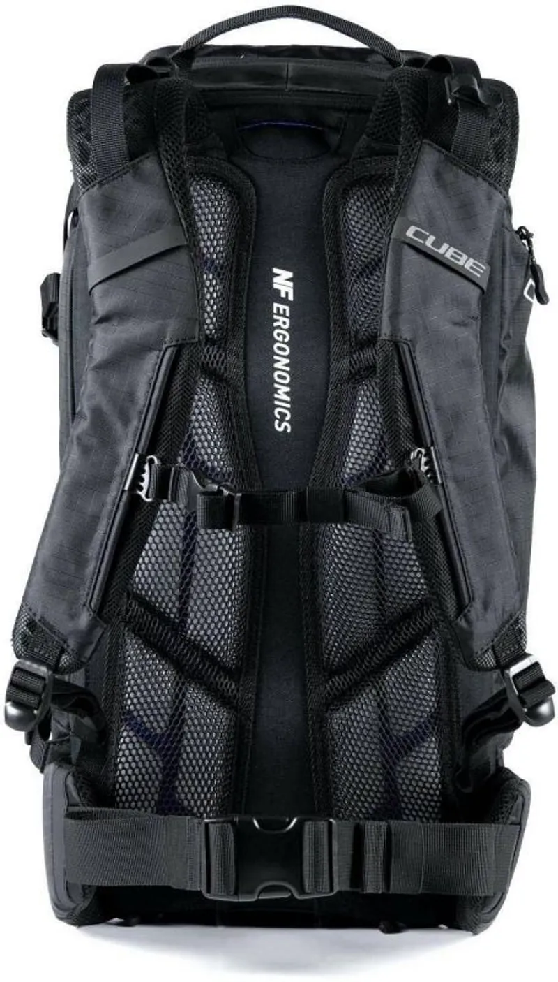 Cube Backpack Atx 22 in Black-1