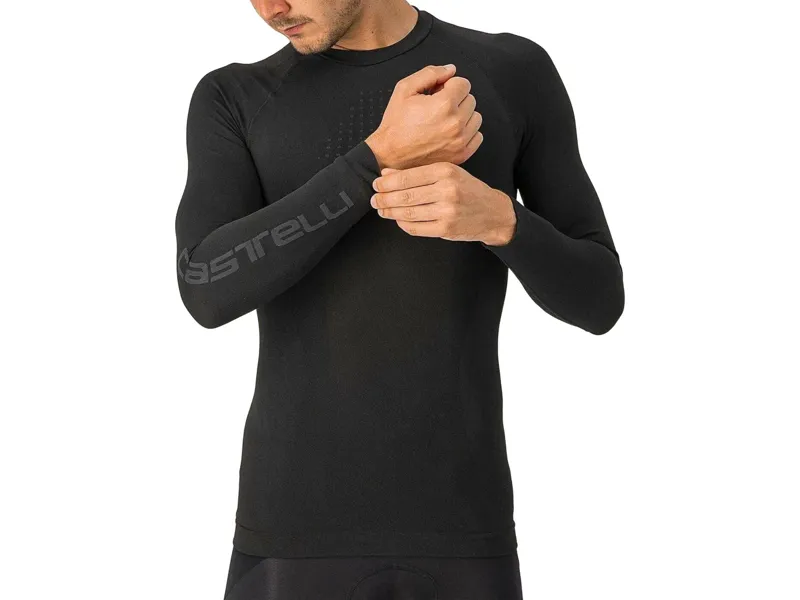 Castelli Core Seamless Long Sleeve Base Layer in Black-2