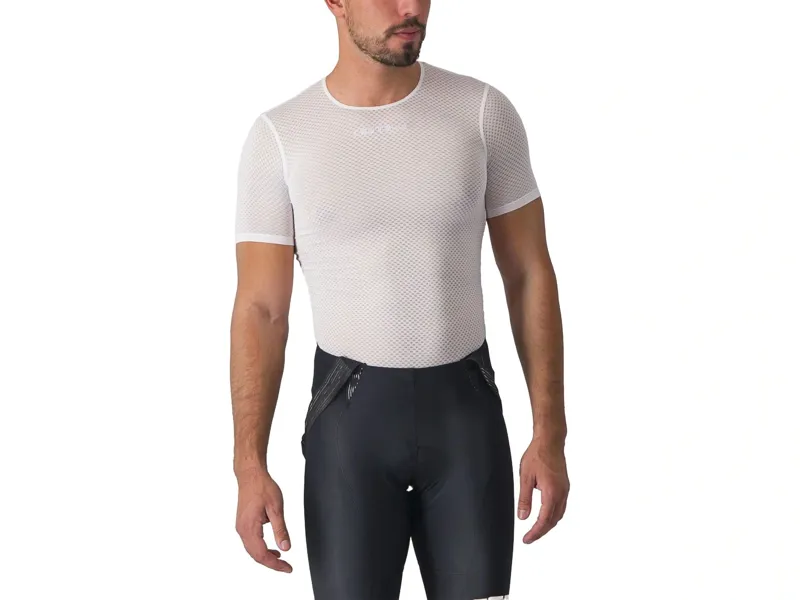 Balfes Bikes Castelli Pro Mesh 2.0 Base Layer in White | Free postage over £30, £10 off first order, price match & 0% finance.