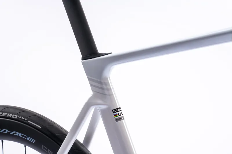 Colnago V5rs Disc Carbon Road Complete Bike Dura Ace Di2 2025 in VRWB White-11