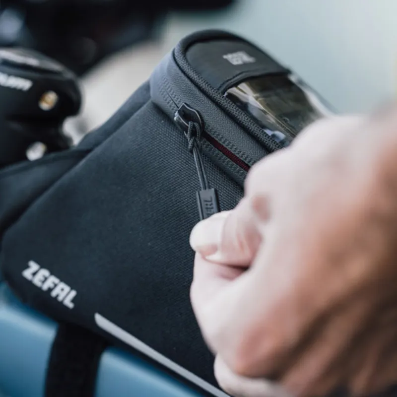 Zefal Console Pack T2 1.5L Top-Tube Bag in Black-6