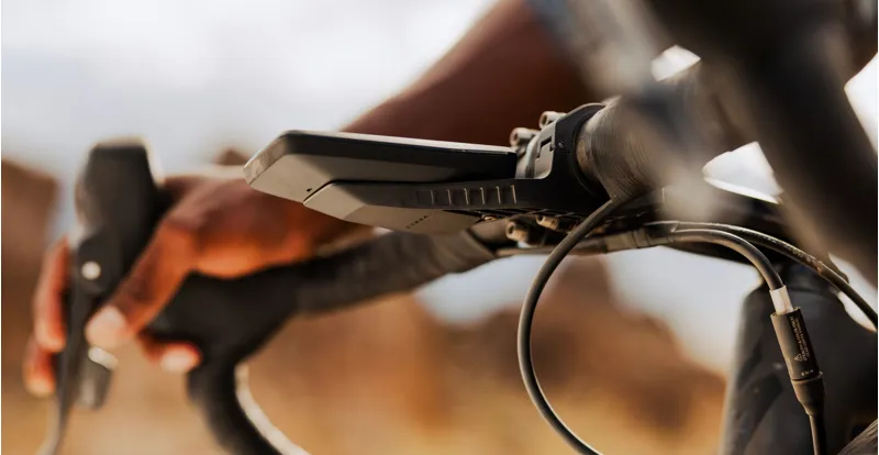 COROS DURA Solar GPS Bike Computer in Black-7