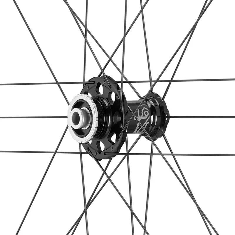 Campagnolo 700c Shamal Carbon Disc 2-Way Tubeless Shimano Freehub Wheelset Black-2