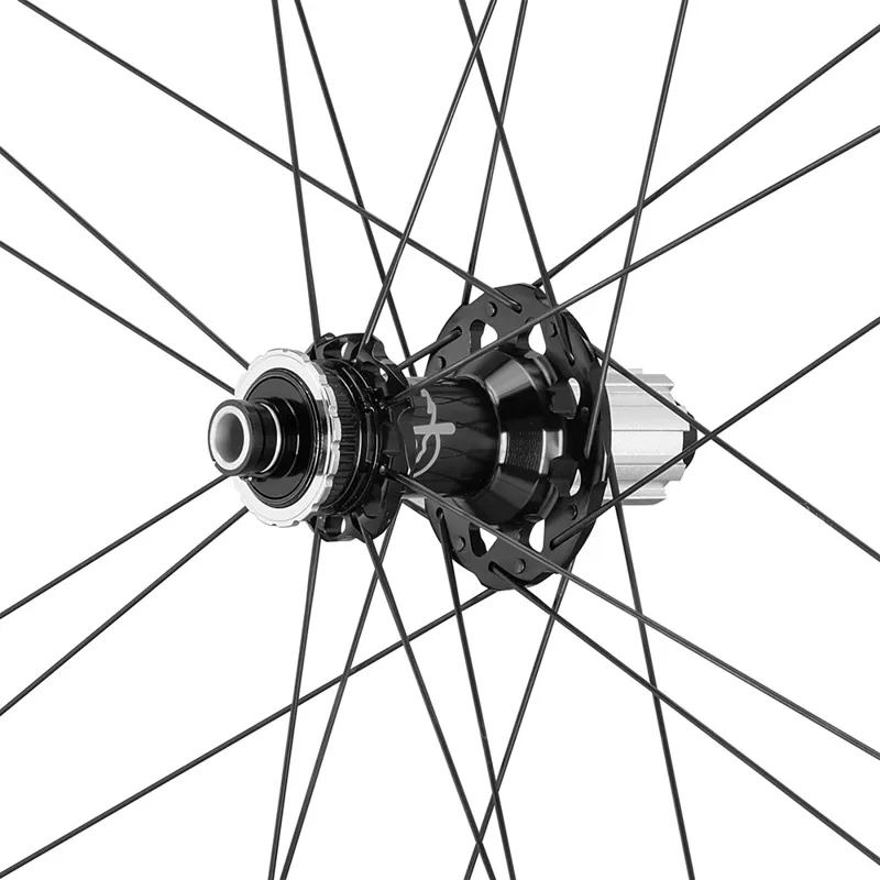 Campagnolo 700c Shamal Carbon Disc 2-Way Tubeless Shimano Freehub Wheelset Black-4