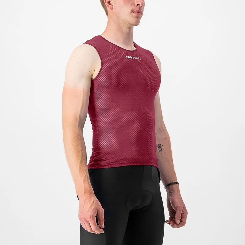 Castelli Pro Mesh 2.0 Sleeveless Base Layer in Bordeaux