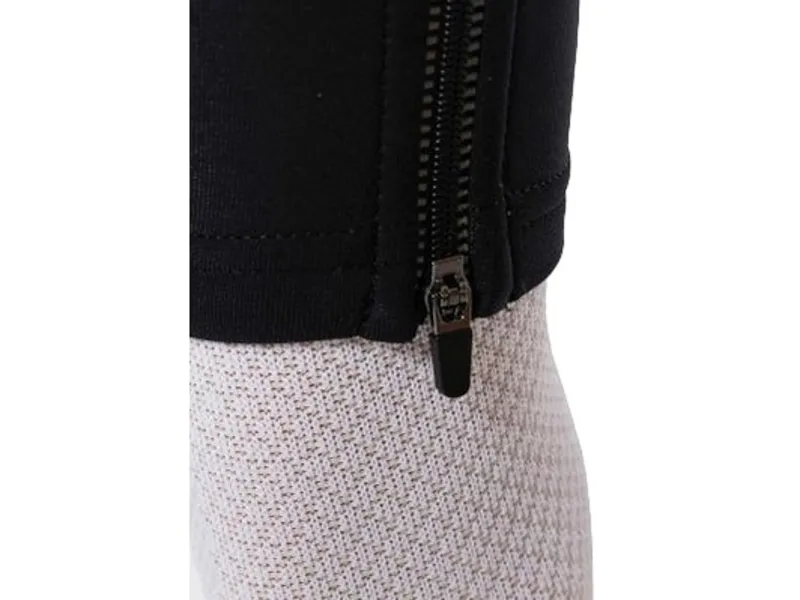 Cube Cyclique Essentiq Legwarmers in Black-5