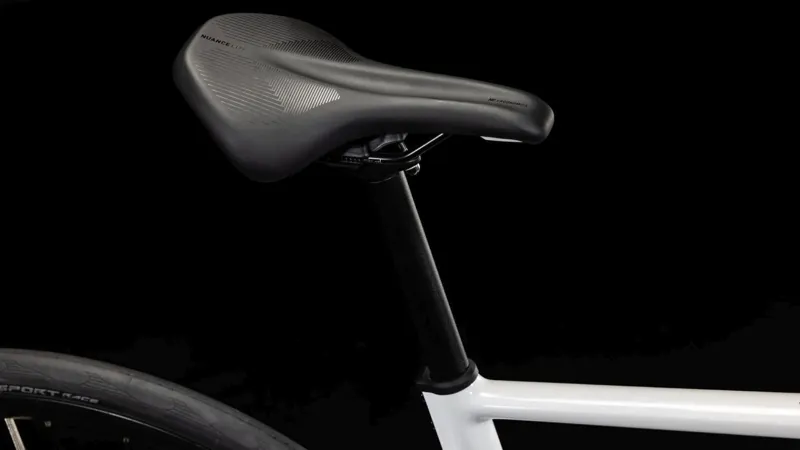 Cube Attain SLX Road Bike 2025 in Cotton/Grey-4