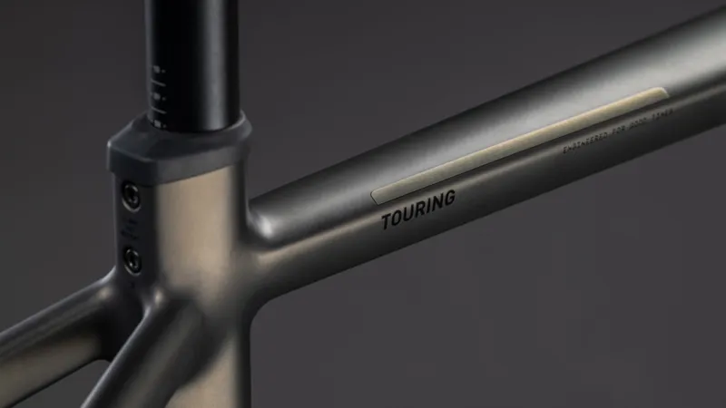 Cube Touring Hybrid Comfort SLX 800 Electric Hybrid Bike 2026 in Charcoal/Chrome-3