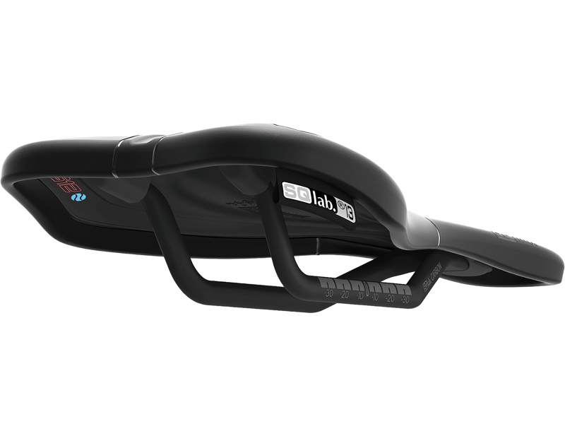 SQlab 612 Ergowave Carbon Saddle in Black-3