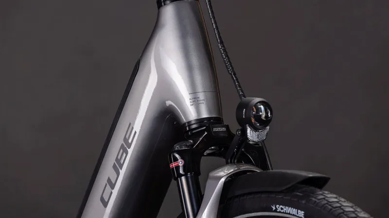 Cube Supreme Hybrid Deluxe Pro 600 EE Electric Hybrid Bike 2026 in Quicksilver-5