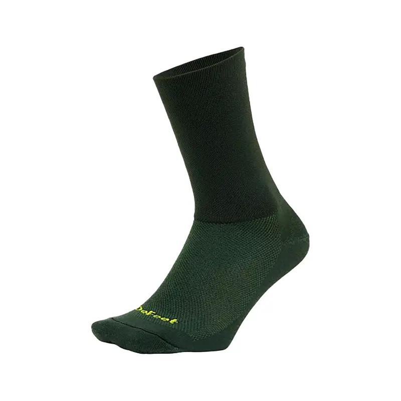 Balfes Bikes Defeet Aireator 6 inch D-Logo Double Cuff Socks in Forest Green | Free postage over £30, £10 off first order, price match & 0% finance.